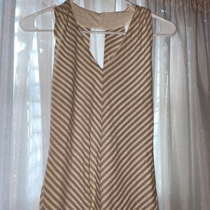 White & Black adorable sleeveless top